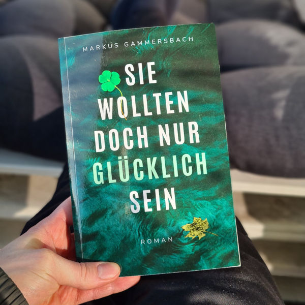 Leser mit Buch